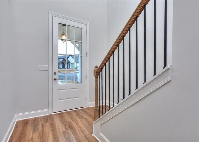 Spacious, unfurnished interior of a new home in , Homer (Image 26).