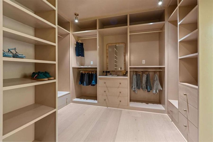 Furnished interior view inside a new home in , Carrollton (Image 14).