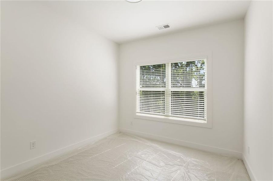 Spacious, unfurnished interior of a new home in , Scottdale (Image 24).