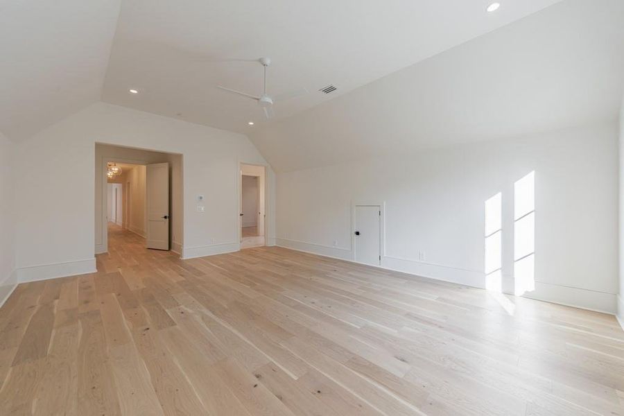 Spacious, unfurnished interior of a new home in , Atlanta (Image 105). Spacious, unfurnished interior of a new home in , Atlanta (Image 105).