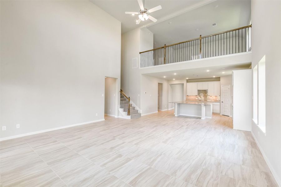 Spacious, unfurnished interior of a new home in Stone Creek Ranch, Hockley (Image 31).