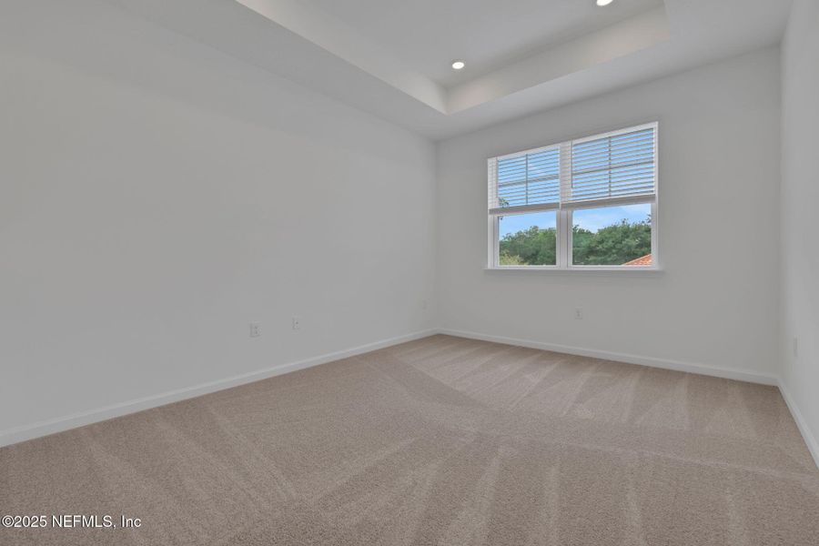 Spacious, unfurnished interior of a new home in The Hammock at Palm Harbor, Palm Coast (Image 19).