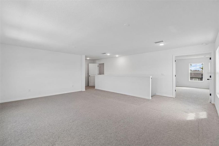 Spacious, unfurnished interior of a new home in Avalon West, Spring Hill (Image 60).