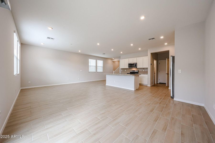 07_New-2-story-home_for-sale_Surprise-AZ