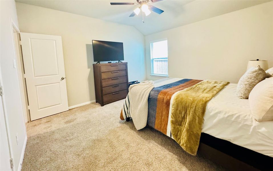 Furnished interior view inside a new home in Southwinds, Baytown (Image 32). Furnished interior view inside a new home in Southwinds, Baytown (Image 32).