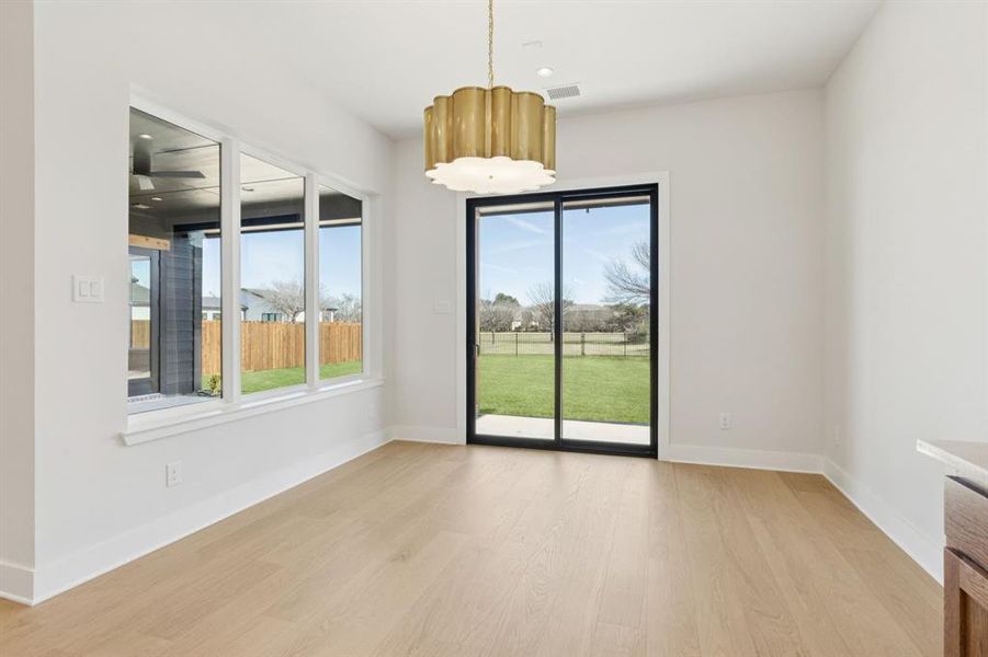 Spacious, unfurnished interior of a new home in , Roanoke (Image 35).