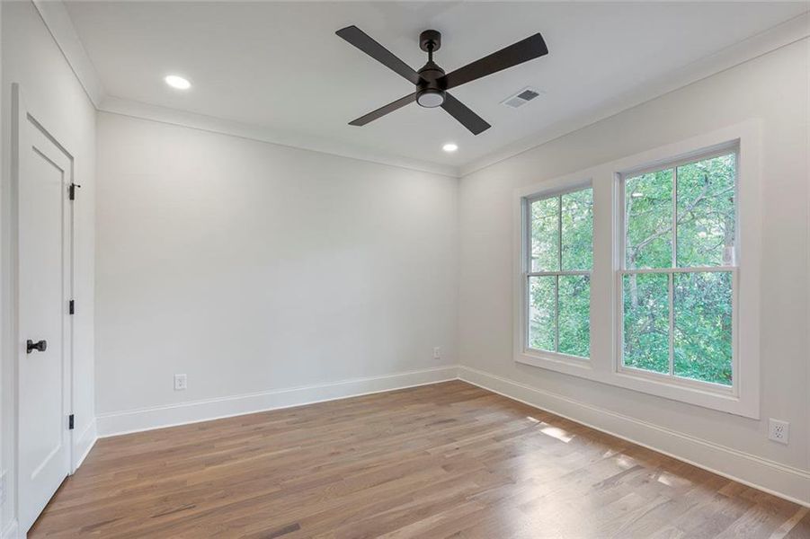 Spacious, unfurnished interior of a new home in , Atlanta (Image 23).