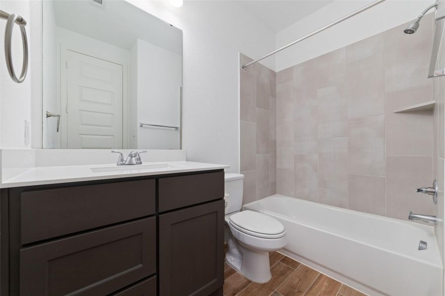 Furnished interior view inside a new home in , Fulshear (Image 7).