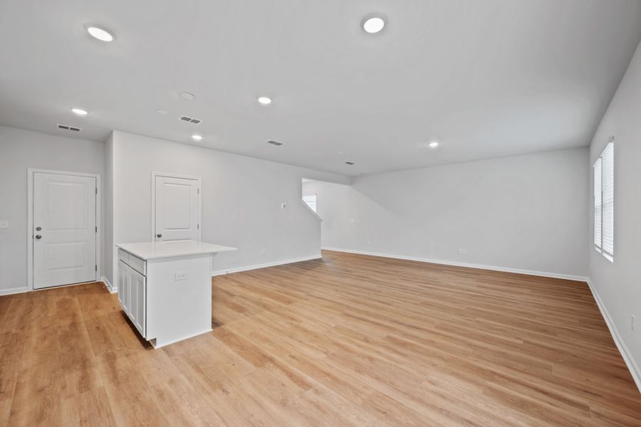 Spacious, unfurnished interior of a new home in Grand Arbor, Blythewood (Image 18).