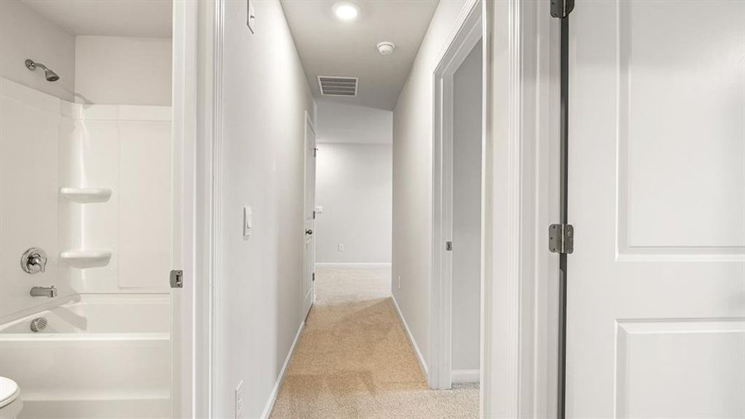 Spacious, unfurnished interior of a new home in Poplar Preserve, Newnan (Image 19).