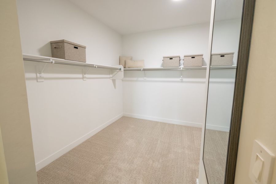 Spacious, unfurnished interior of a new home in Legacy Place, Glendale (Image 18).