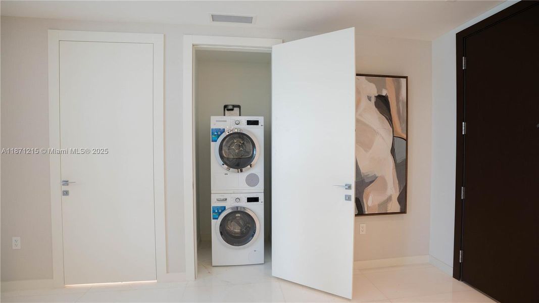 Furnished interior view inside a new home in , Miami (Image 16).