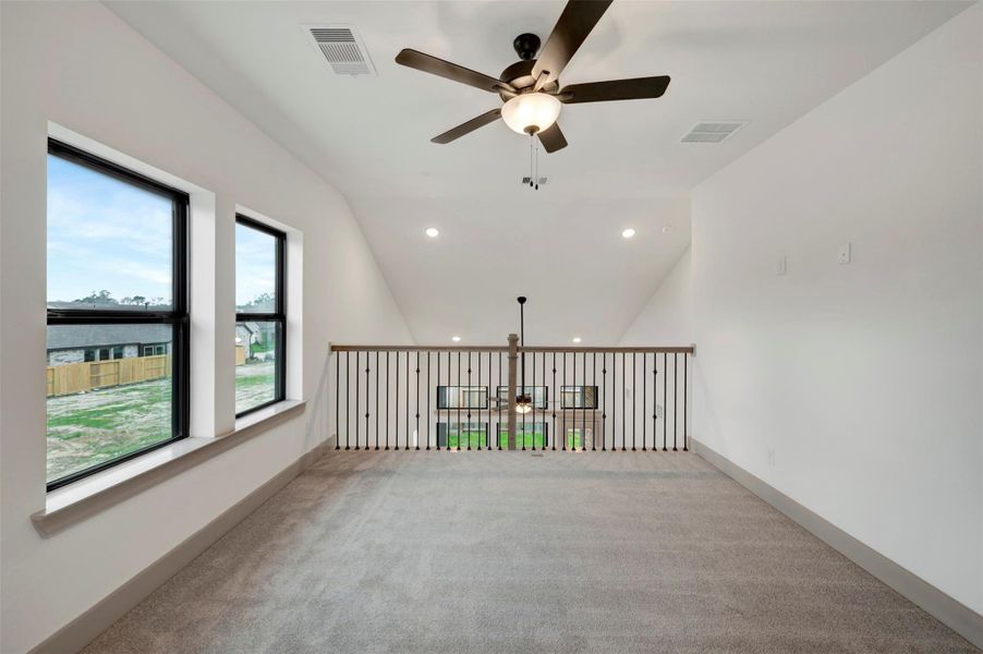 Spacious, unfurnished interior of a new home in The Highlands 40', Porter (Image 30).