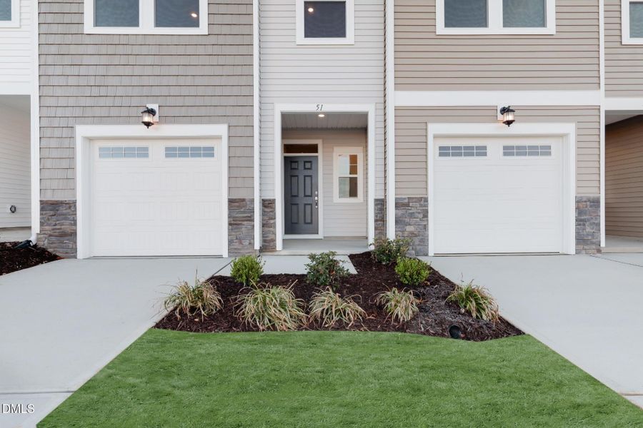 2_Front_Entry