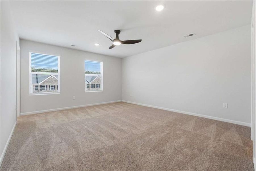 Spacious, unfurnished interior of a new home in Parkway James, Snellville (Image 13).
