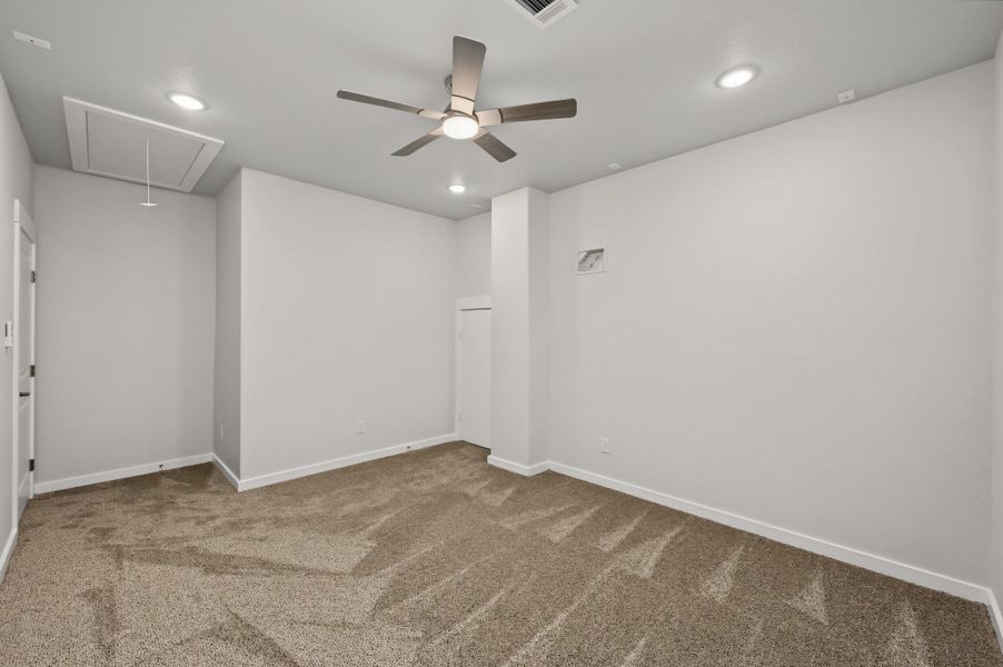 Spacious, unfurnished interior of a new home in , Conroe (Image 16). Spacious, unfurnished interior of a new home in , Conroe (Image 16).
