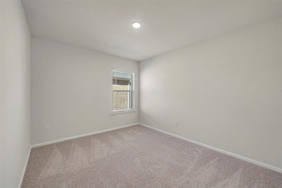 Spacious, unfurnished interior of a new home in Verandah, Royse City (Image 29).