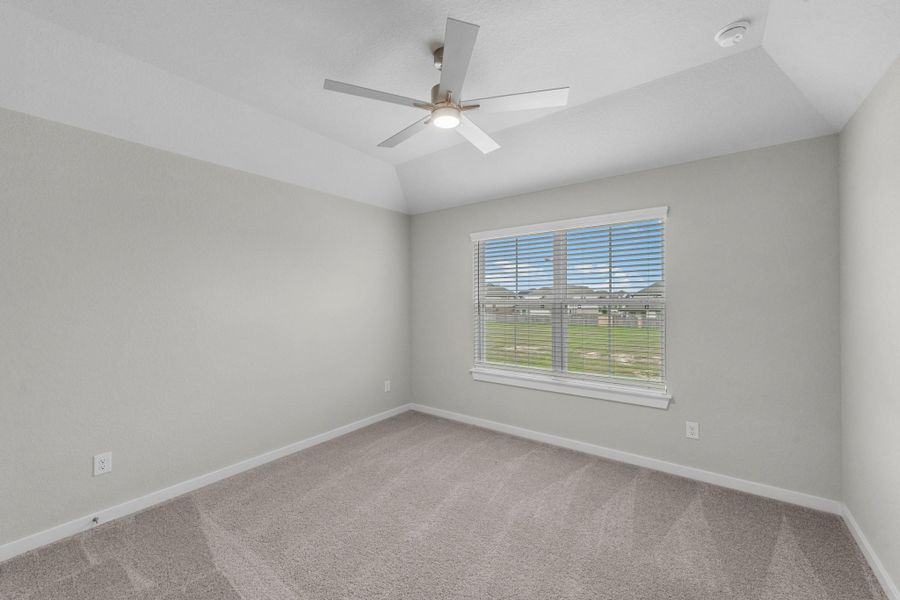 Spacious, unfurnished interior of a new home in Morton Creek Ranch, Katy (Image 26).