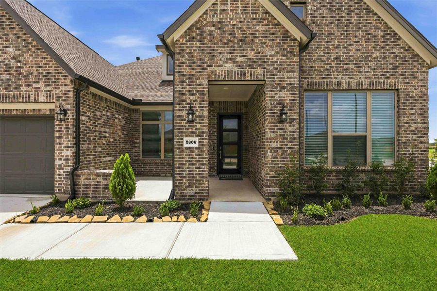 Exterior details and patio area of a home in Canterra Creek 60', Rosharon (Image 23). Exterior details and patio area of a home in Canterra Creek 60', Rosharon (Image 23).