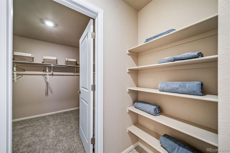 Furnished interior view inside a new home in Thompson River Ranch, Johnstown (Image 36).