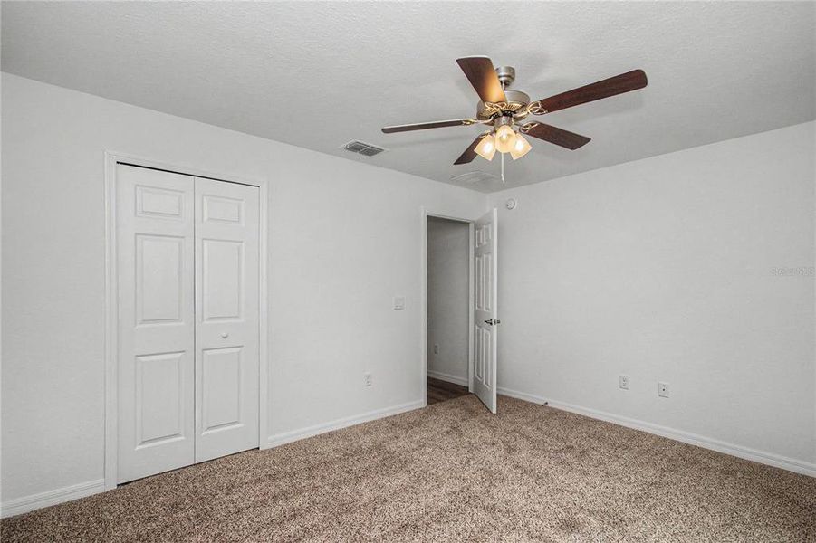 Spacious, unfurnished interior of a new home in , Summerfield (Image 21).