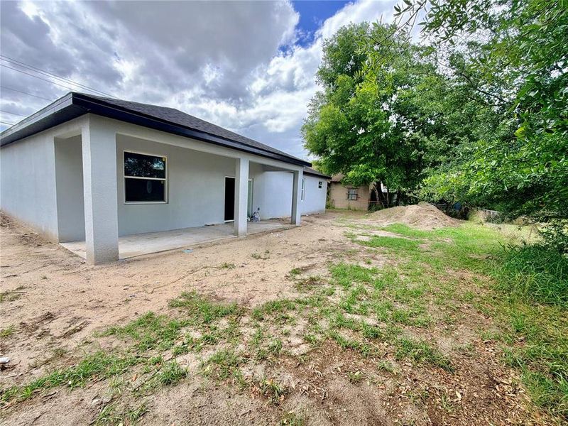Exterior details and patio area of a home in , Lakeland (Image 17).