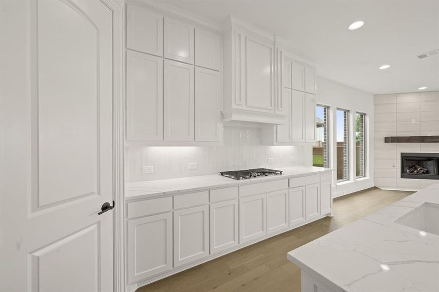1845 Rough Ridge- Kitchen-5