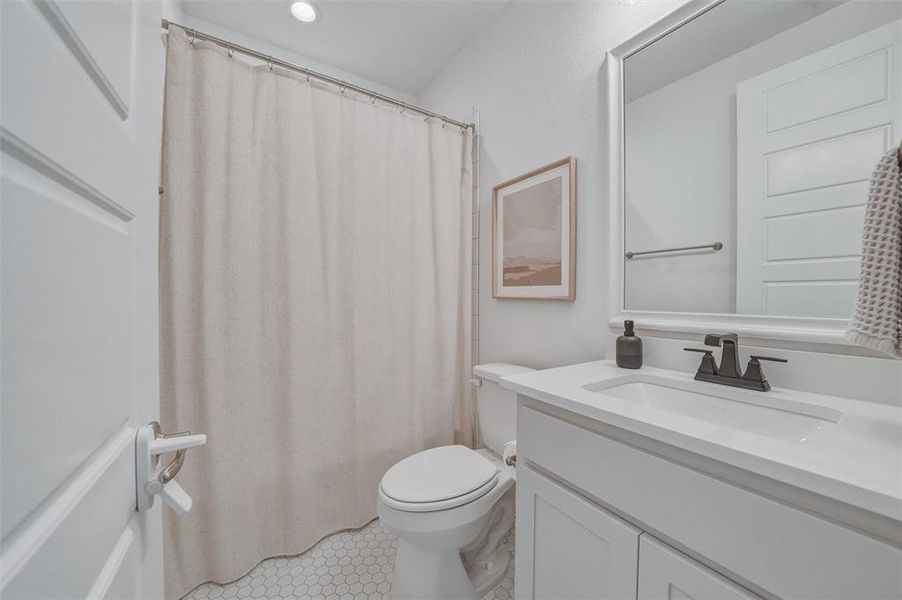 Furnished interior view inside a new home in , Benbrook (Image 17). Furnished interior view inside a new home in , Benbrook (Image 17).