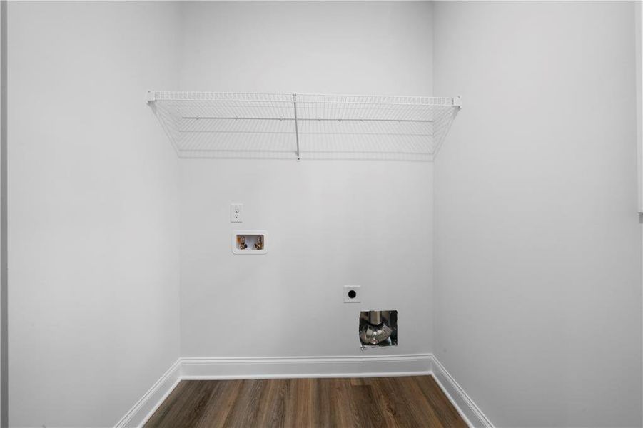 Spacious, unfurnished interior of a new home in , Dallas (Image 22).