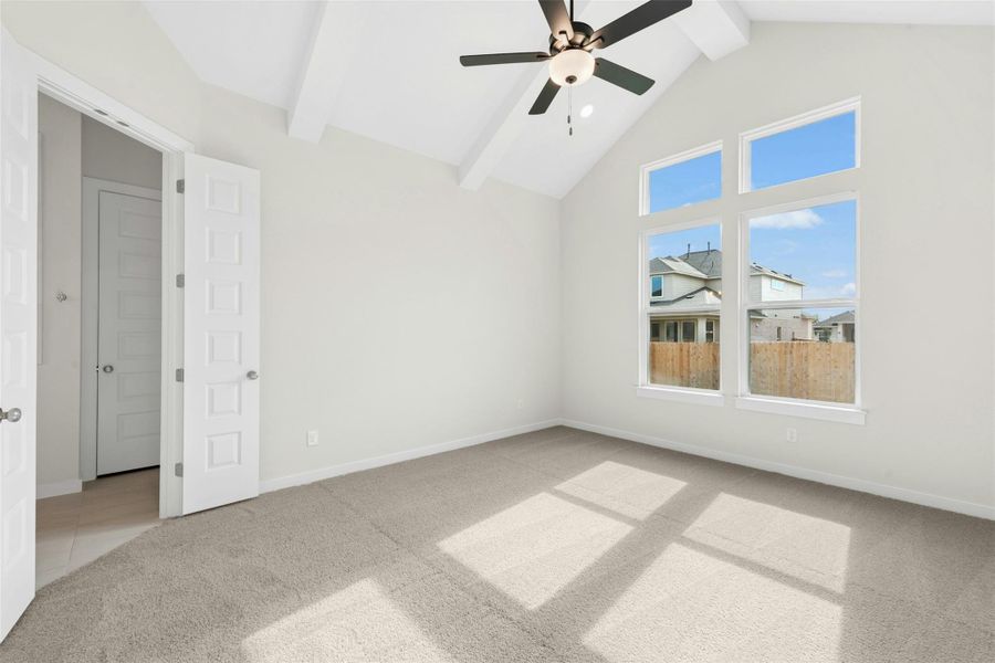 Spacious, unfurnished interior of a new home in University Heights, Round Rock (Image 17). Spacious, unfurnished interior of a new home in University Heights, Round Rock (Image 17).