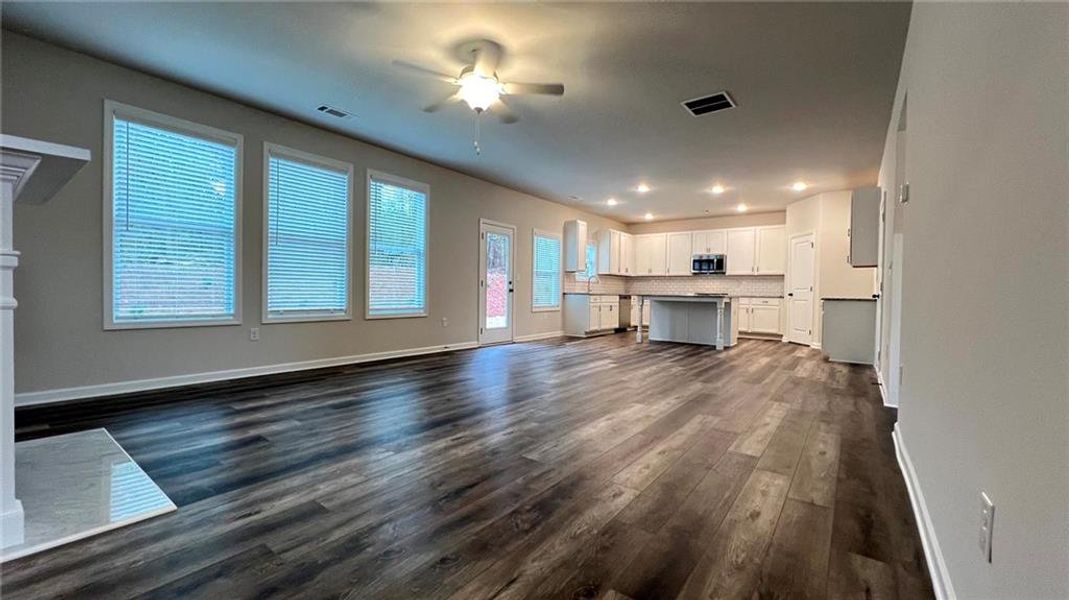 Spacious, unfurnished interior of a new home in , Braselton (Image 24).