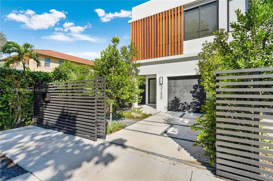 Exterior details and patio area of a home in , Miami (Image 2).
