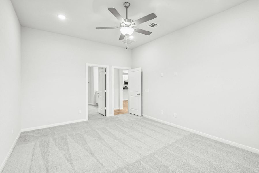 Spacious, unfurnished interior of a new home in Escondido 45’ Homesites, Magnolia (Image 14).