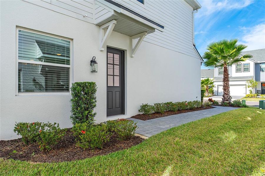 Exterior details and patio area of a home in Brentwood Landing, Oviedo (Image 21).