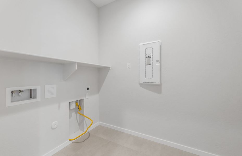 Spacious, unfurnished interior of a new home in Jorde Farms, Queen Creek (Image 26).