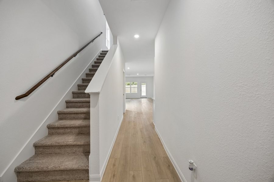 Spacious, unfurnished interior of a new home in Magnolia Springs, Montgomery (Image 13). Spacious, unfurnished interior of a new home in Magnolia Springs, Montgomery (Image 13).