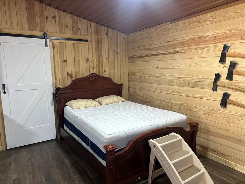 Furnished interior view inside a new home in , Streetman (Image 9).