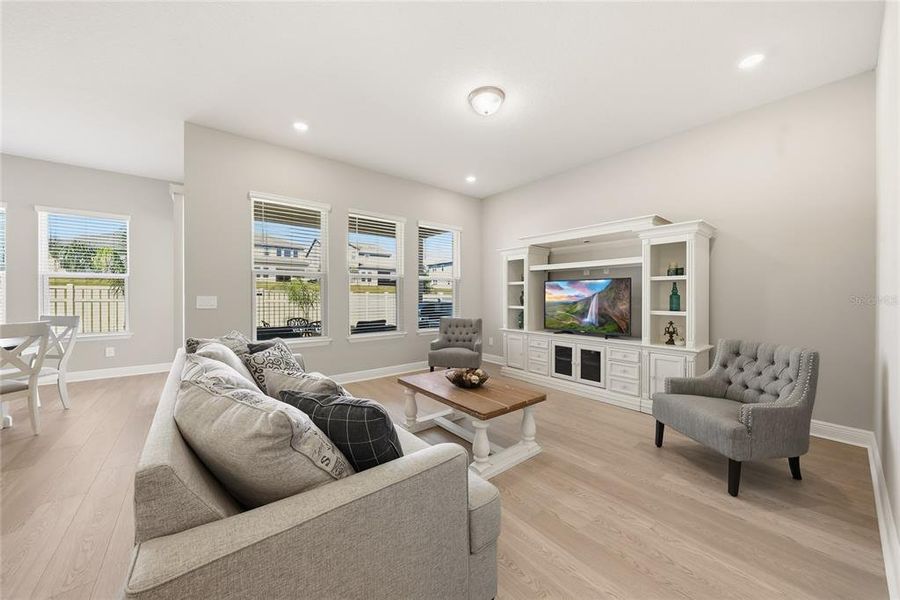 Furnished interior view inside a new home in Silverleaf Reserve, Winter Garden (Image 19).