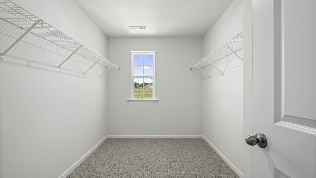 Spacious, unfurnished interior of a new home in Belle Grove, Wendell (Image 19).
