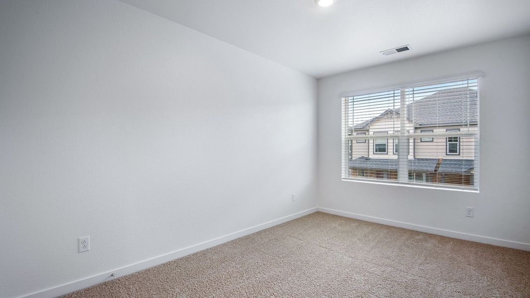 Spacious, unfurnished interior of a new home in Settlers Crossing, Commerce City (Image 17). Spacious, unfurnished interior of a new home in Settlers Crossing, Commerce City (Image 17).