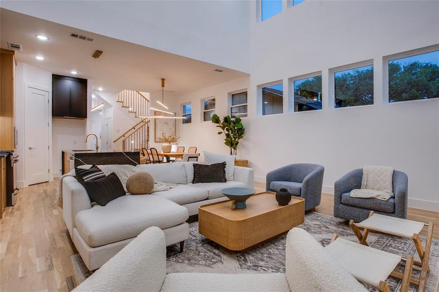 Furnished interior view inside a new home in , Dallas (Image 10).