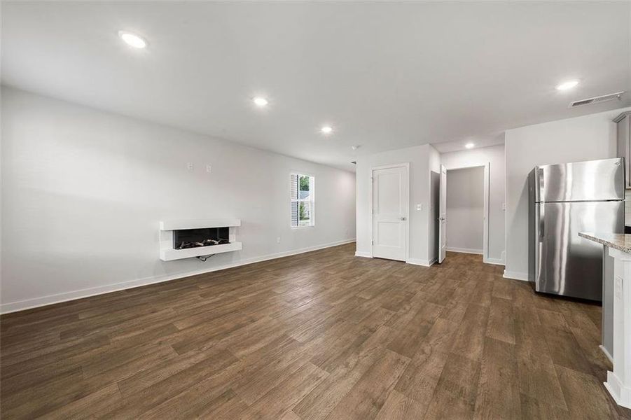 Spacious, unfurnished interior of a new home in Crossvine Village, LaGrange (Image 20). Spacious, unfurnished interior of a new home in Crossvine Village, LaGrange (Image 20).