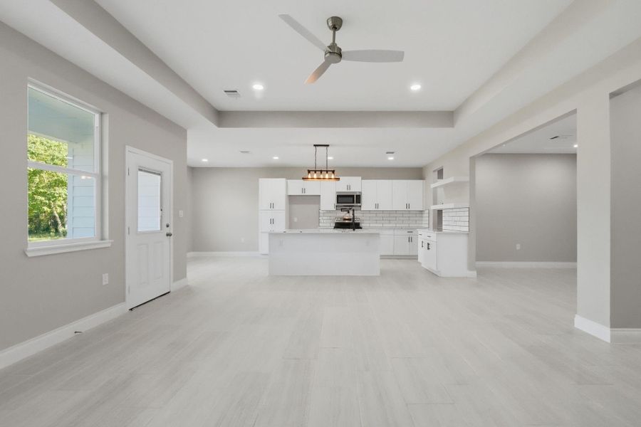 Spacious, unfurnished interior of a new home in , Conroe (Image 24). Spacious, unfurnished interior of a new home in , Conroe (Image 24).