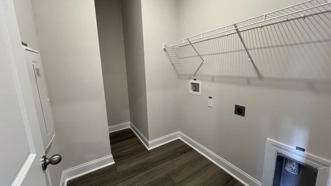 Spacious, unfurnished interior of a new home in Dorchester County Homes, Summerville (Image 10).