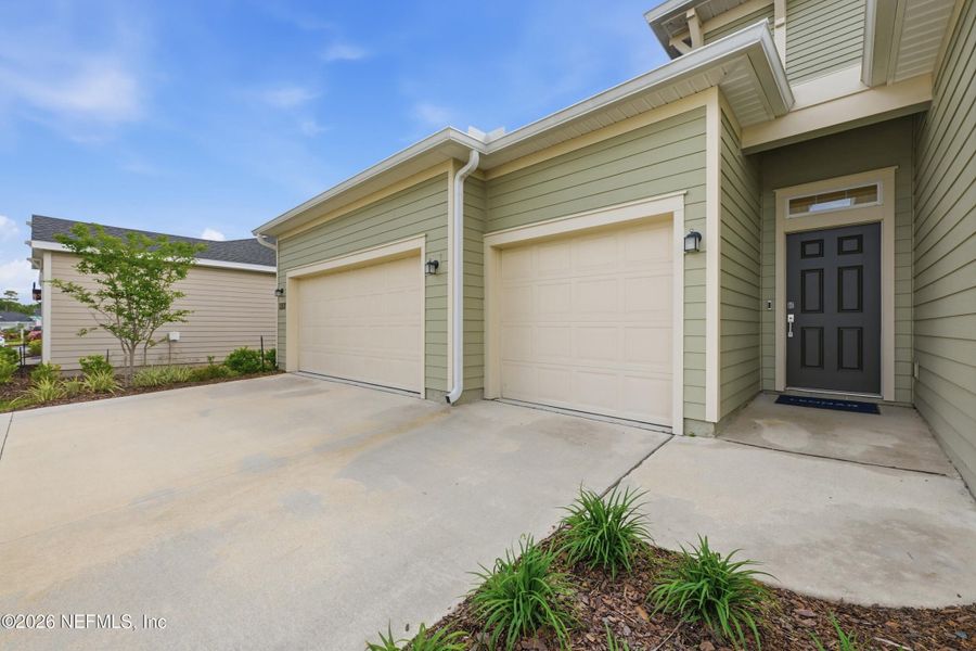 Exterior details and patio area of a home in Saddle Oaks, Jacksonville (Image 27). Exterior details and patio area of a home in Saddle Oaks, Jacksonville (Image 27).