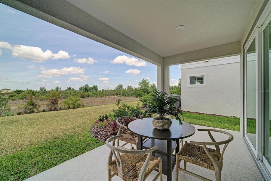Exterior details and patio area of a home in Mirada, San Antonio (Image 2).