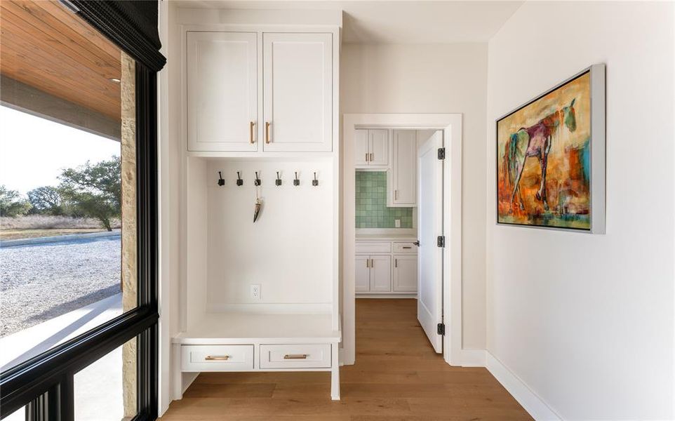 Furnished interior view inside a new home in , Glen Rose (Image 10).