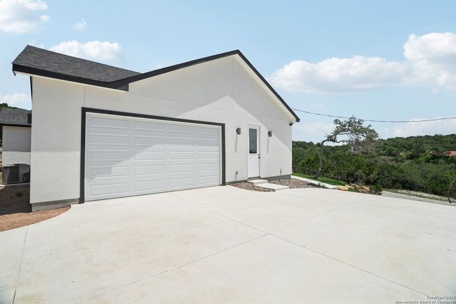 Exterior details and patio area of a home in , Canyon Lake (Image 3). Exterior details and patio area of a home in , Canyon Lake (Image 3).