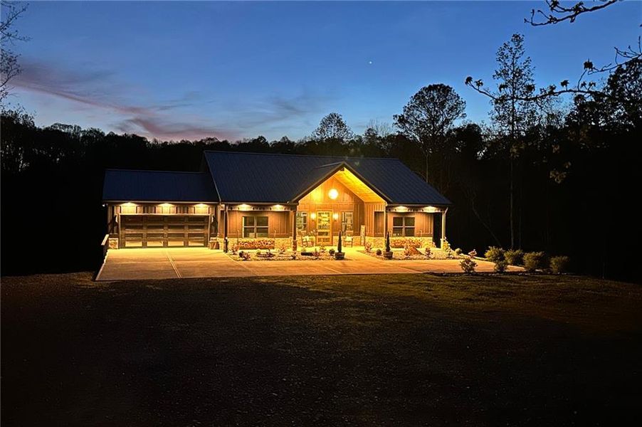 Image 100 of a home in .