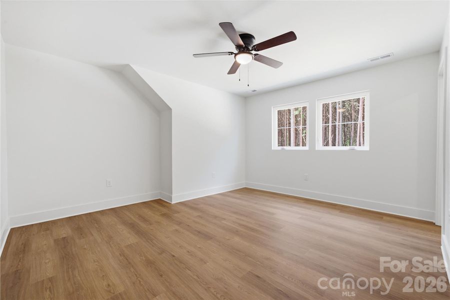 Spacious, unfurnished interior of a new home in , York (Image 31).